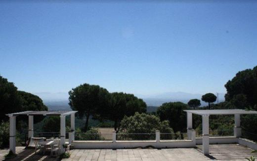 Alojamiento Gato Clavo: terraza con vistas a la finca